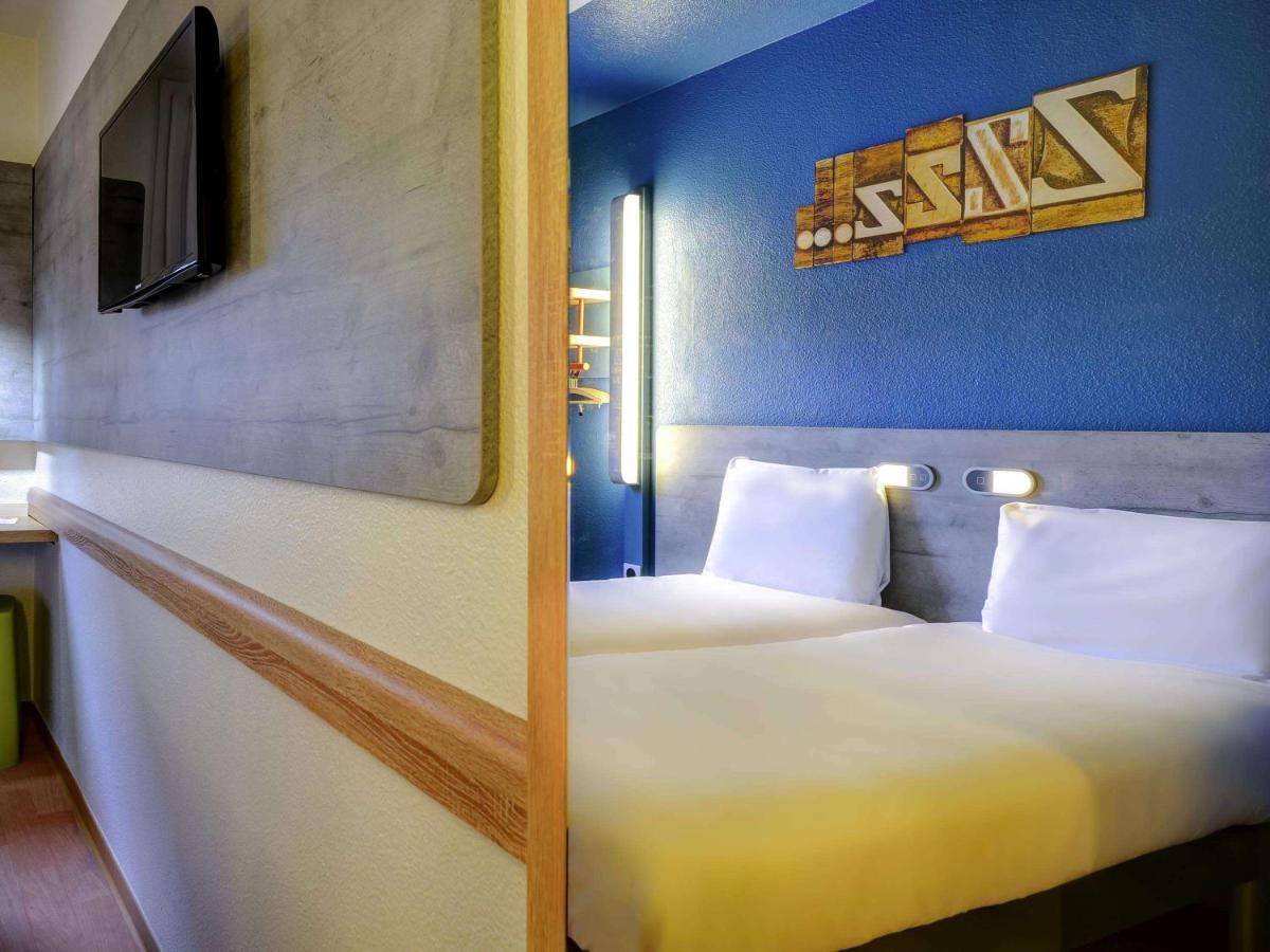 Ibis Budget Rueil Malmaison Rueil-Malmaison Exterior foto