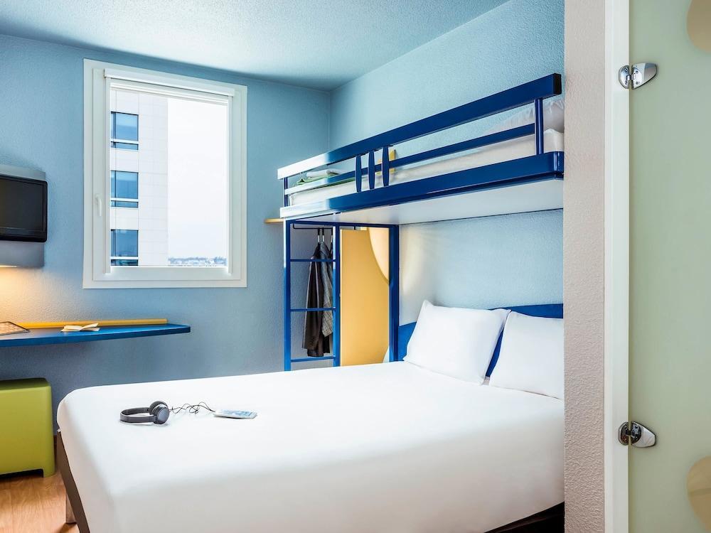 Ibis Budget Rueil Malmaison Rueil-Malmaison Exterior foto